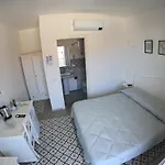 Pepe Rosa Bed & Breakfast *